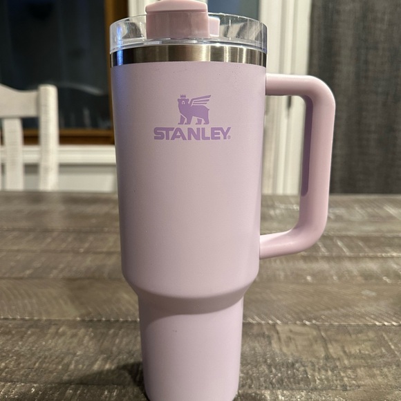 Stanley 40oz Thirst Quencher Tumbler Travel Mug - Picture 4 of 10